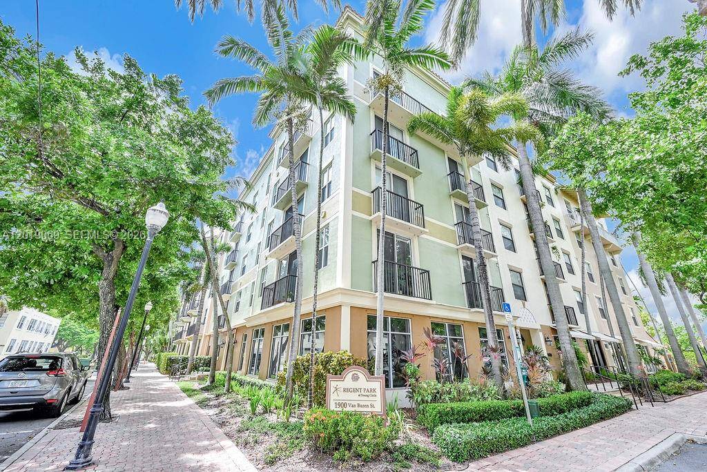 1900 Van Buren StHollywood - Condo 5+ Stories,Condo condo unit 113B - picture