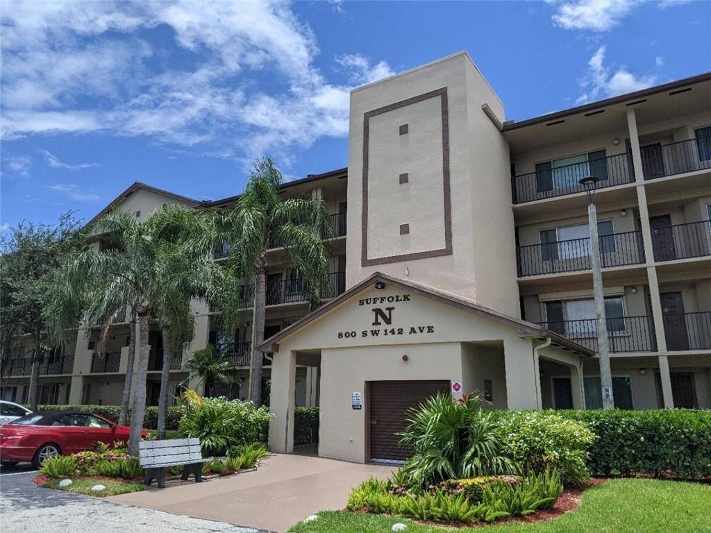800 SW 142ndPembroke Pines - SUFFOLK AT CENTURY VILLAGE,CENTURY VILLAGE condo unit 401n - picture