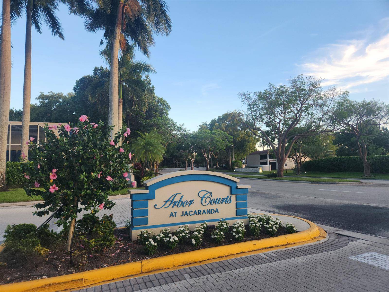 515 NW 98thPlantation - Arbor Courts,Arbor Court condo unit 515 - picture