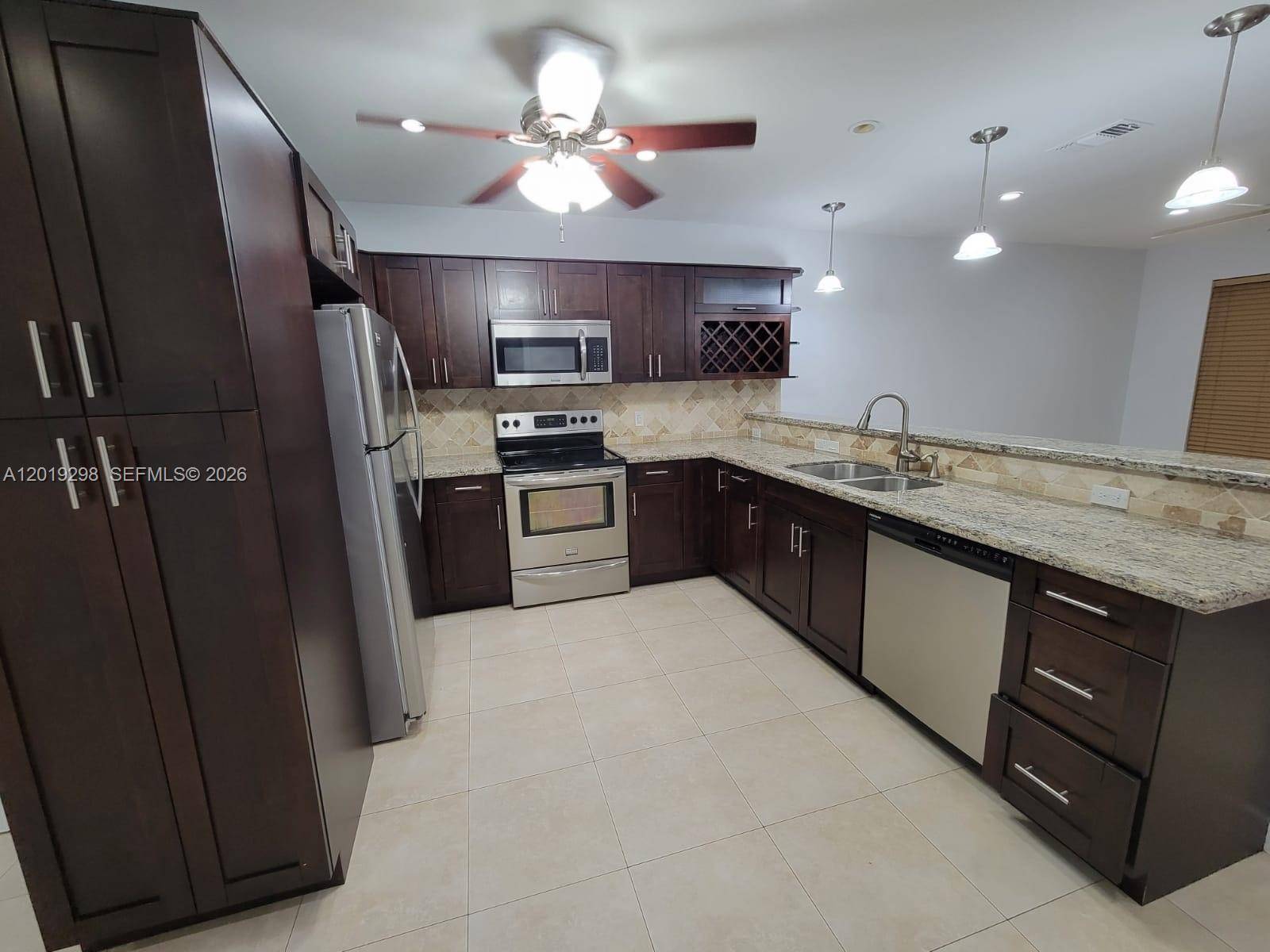 5780 SW 61st StMiami - UNIVERSITY MNR condo unit 5780 - picture
