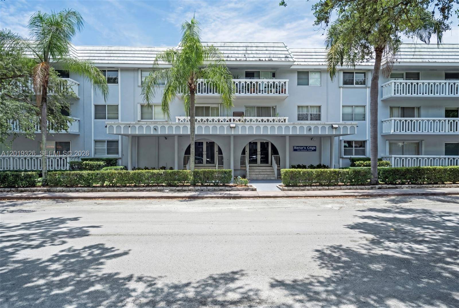 100 Edgewater DrCoral Gables - Apartments-Annual,Condo condo unit 342 - picture