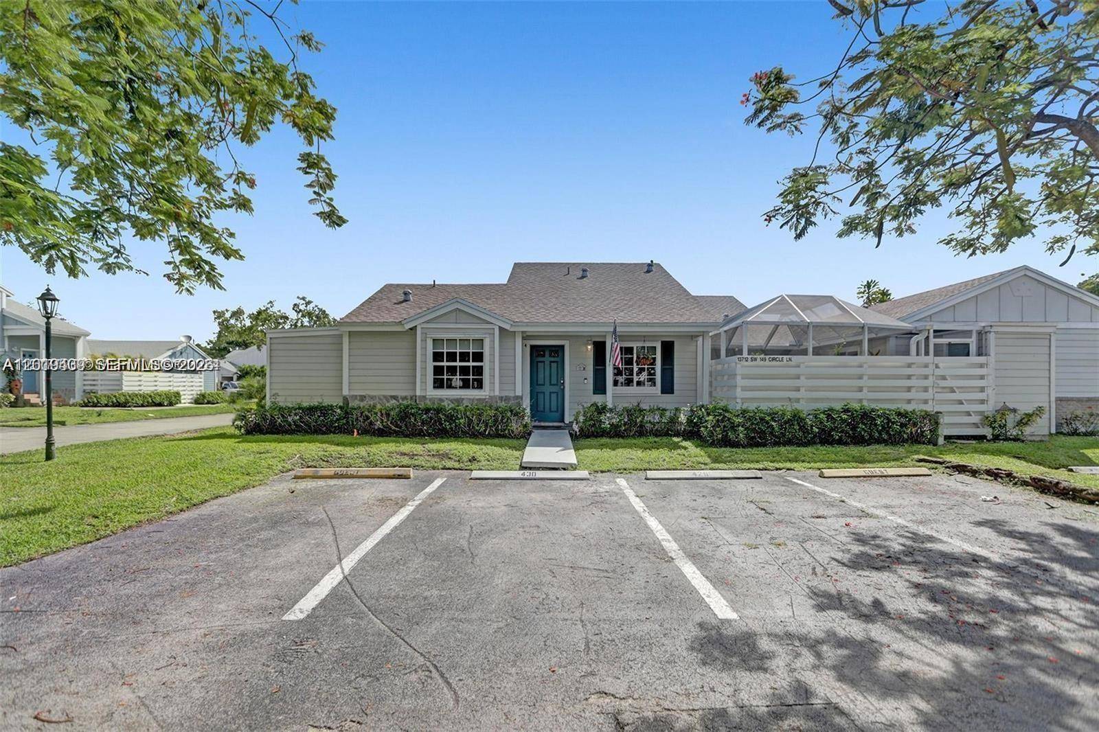 13712 SW 149th Cir LnMiami - VILG HOMES COUNTRY WALK C condo unit 4-52 - picture
