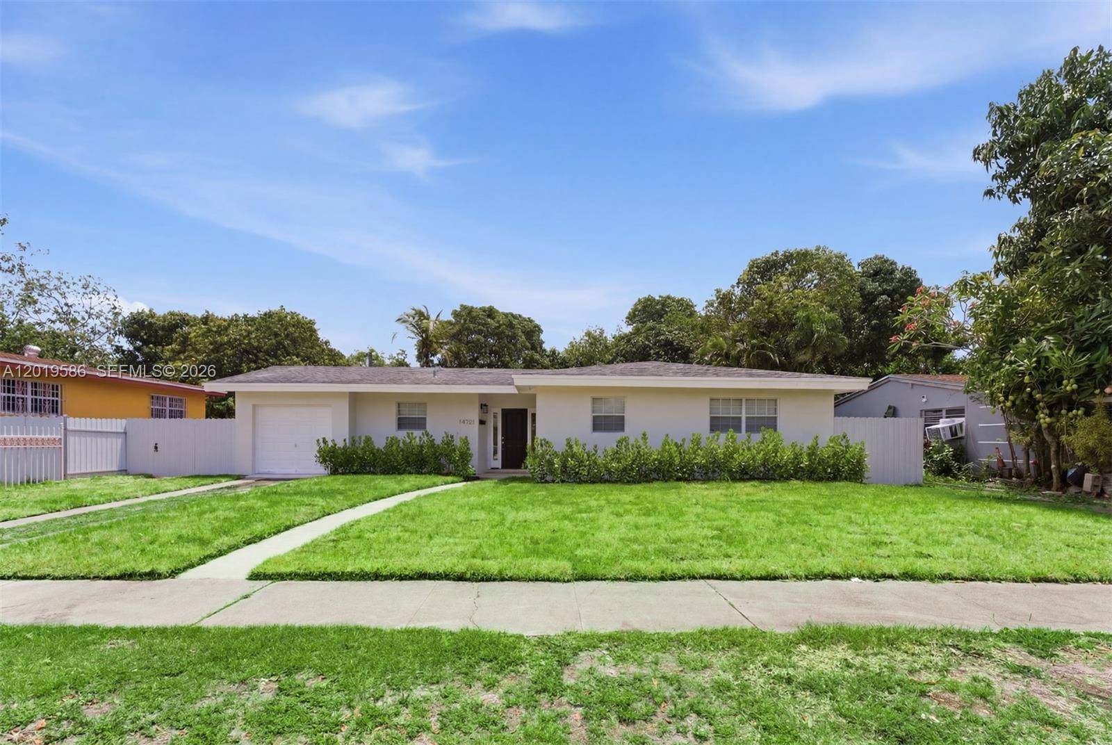 14731 NE 8th CtMiami - picture
