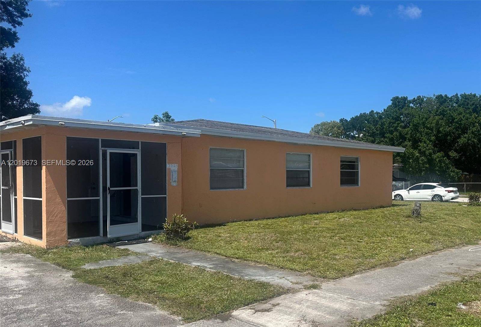 2925 NW 5th StFort Lauderdale - picture