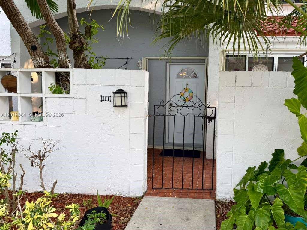 20937 Bay CtAventura - Townhouse/Villa-Annual,Townhouse condo unit 111-1 - picture