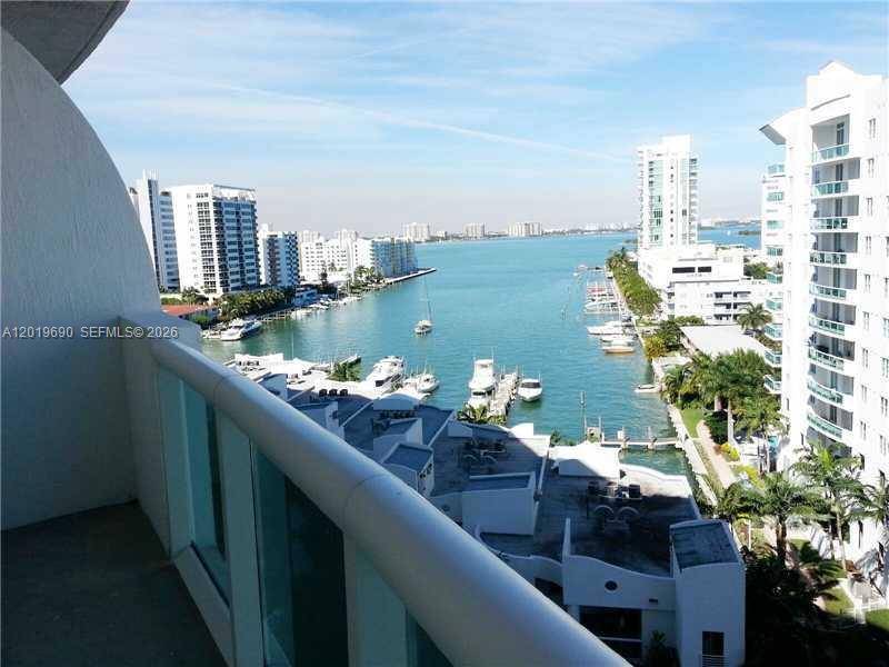 7900 Harbor Island DrNorth Bay Village - Condo/Co-Op/Annual,Condo condo unit 1010 - picture