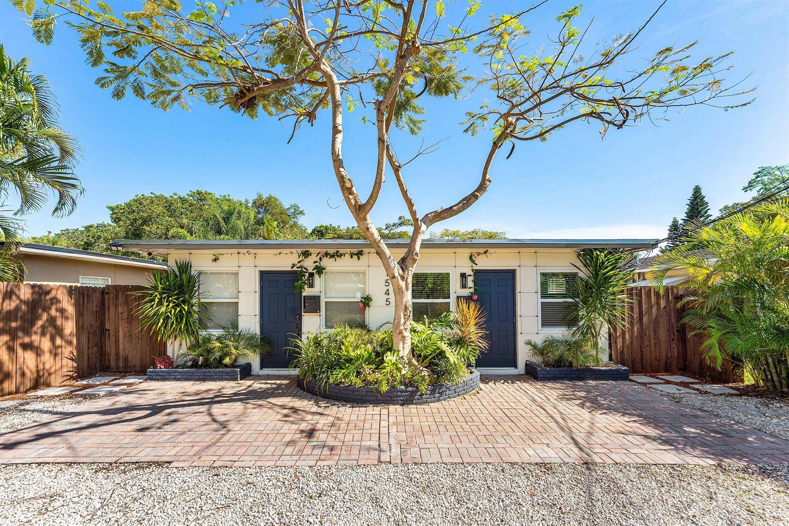 1545 NE 32ndOakland Park - picture