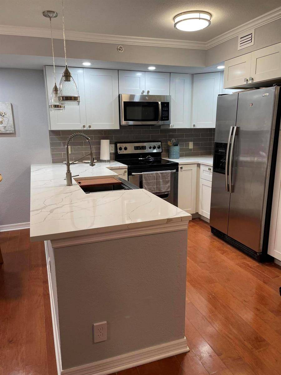 1801 N FlaglerWest Palm Beach - FLAGLER POINTE CONDO condo unit 219 - picture