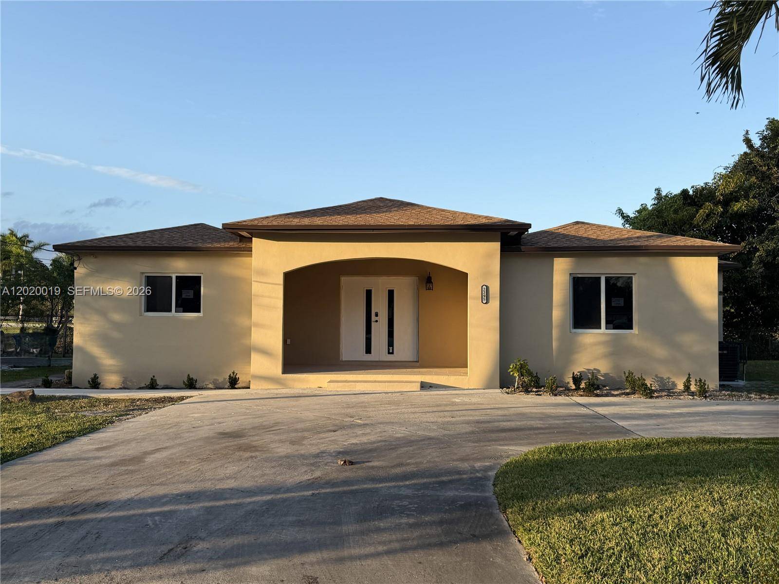 2295 NW 115th StMiami - picture