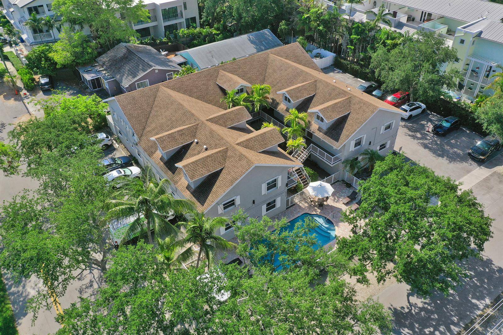 510 NE 17thFort Lauderdale - ELIZABETHAN CONDO condo unit 103 - picture