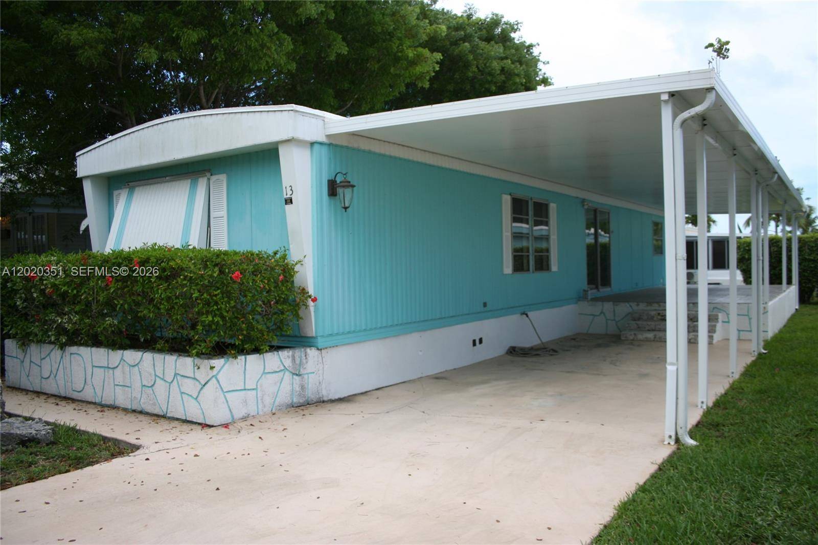 13 Old State RdKey Largo - picture