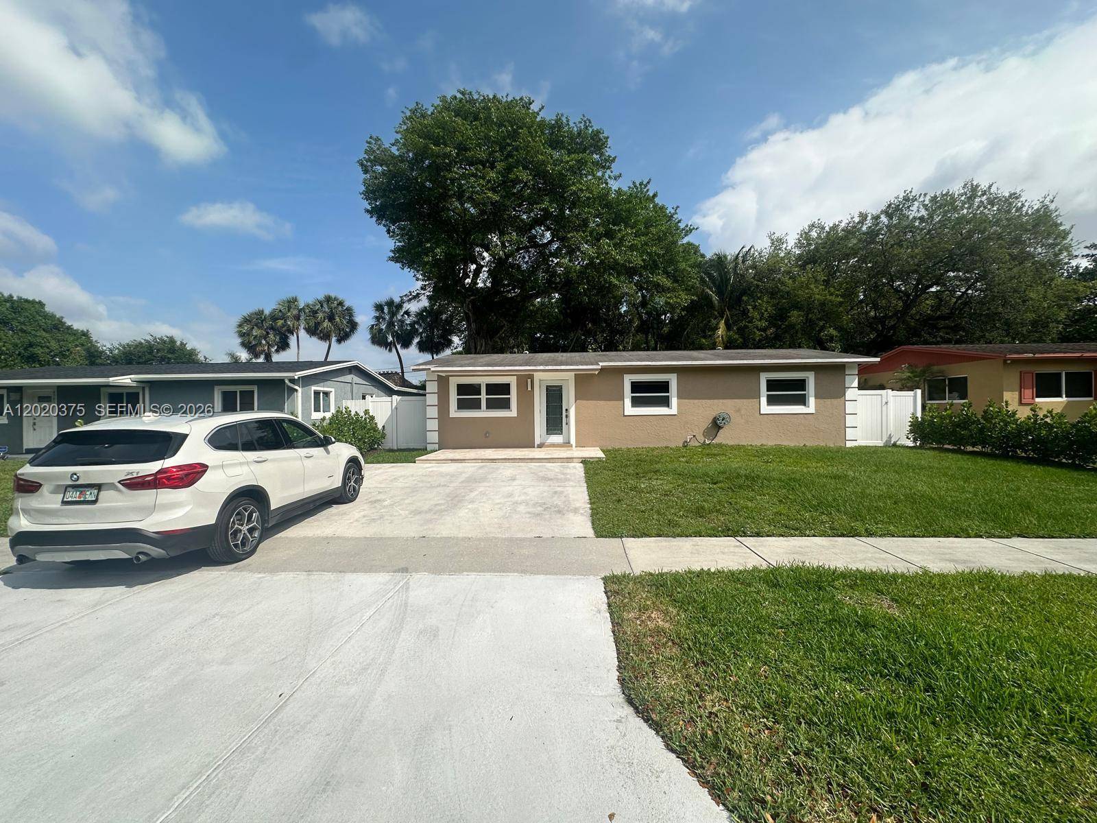 4979 SW 4th StMargate - picture