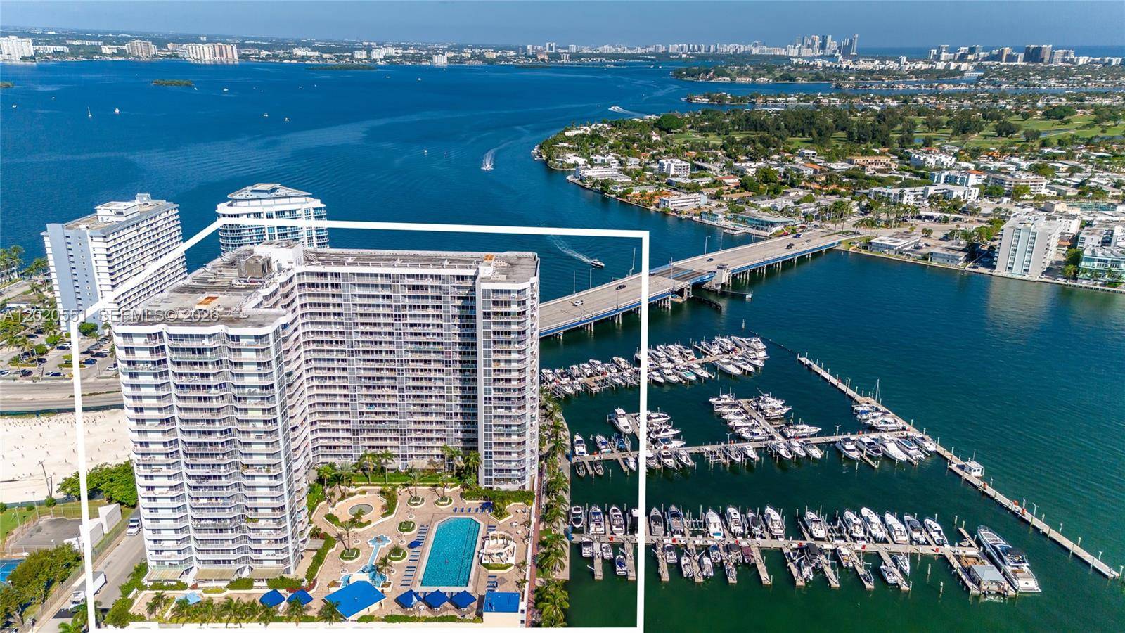 7601 E Treasure DrNorth Bay Village - Condo 5+ Stories,Condo condo unit 623 - picture