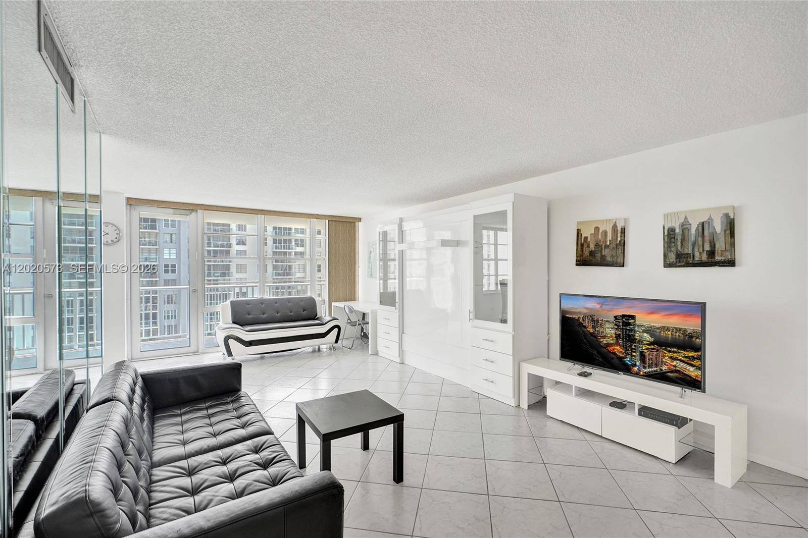 231 174th StSunny Isles Beach - Condo 5+ Stories,Condo condo unit 1611 - picture
