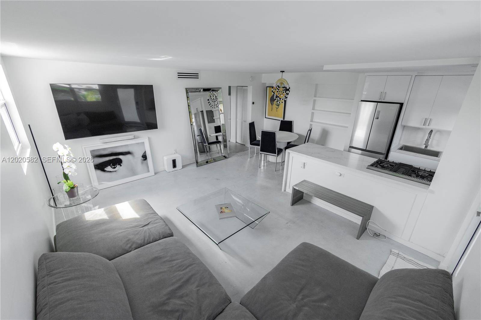 301 Jefferson AveMiami Beach - JEFFERSON MANOR CONDO condo unit 4E - picture