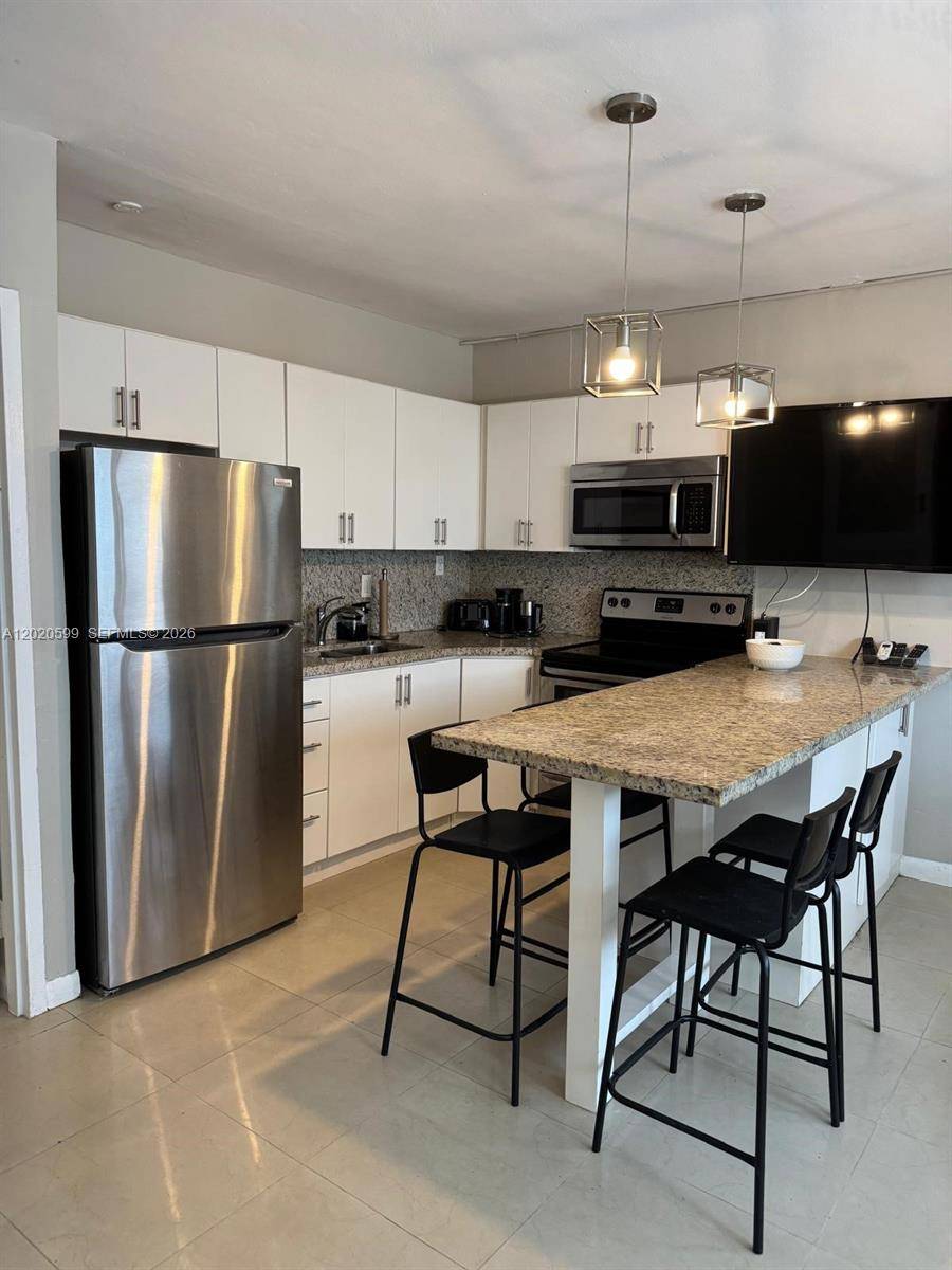 6767 Indian Creek DrMiami Beach - HOLIDAY TOWERS CONDO condo unit 11 - picture