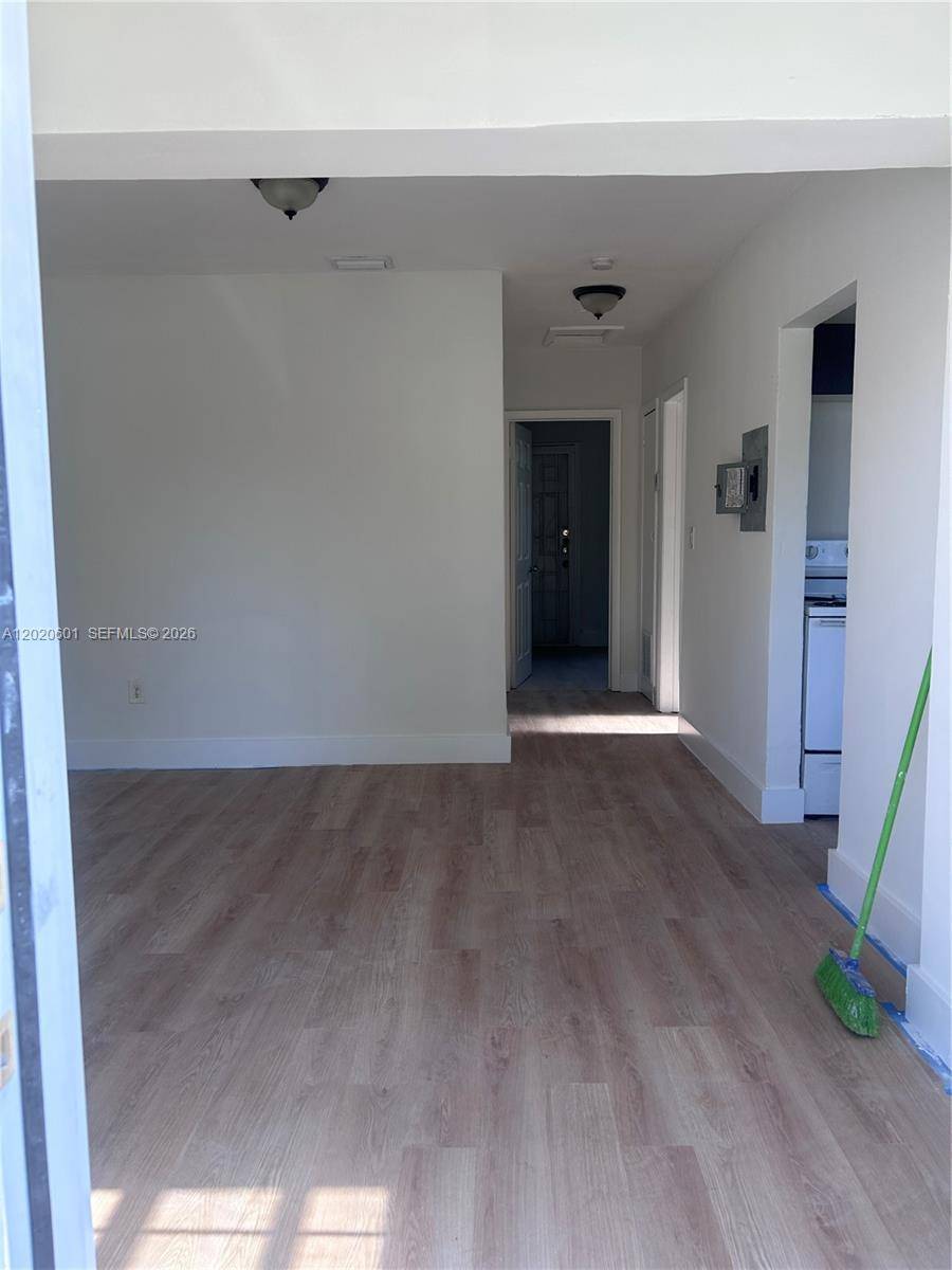 1820 NW 73rd StMiami - picture