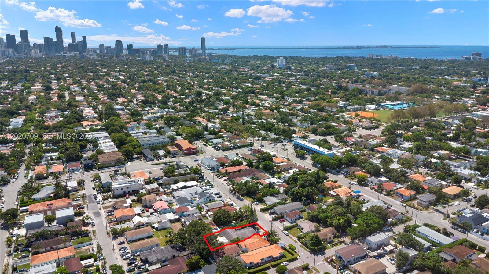 2275 SW 15th StMiami - picture