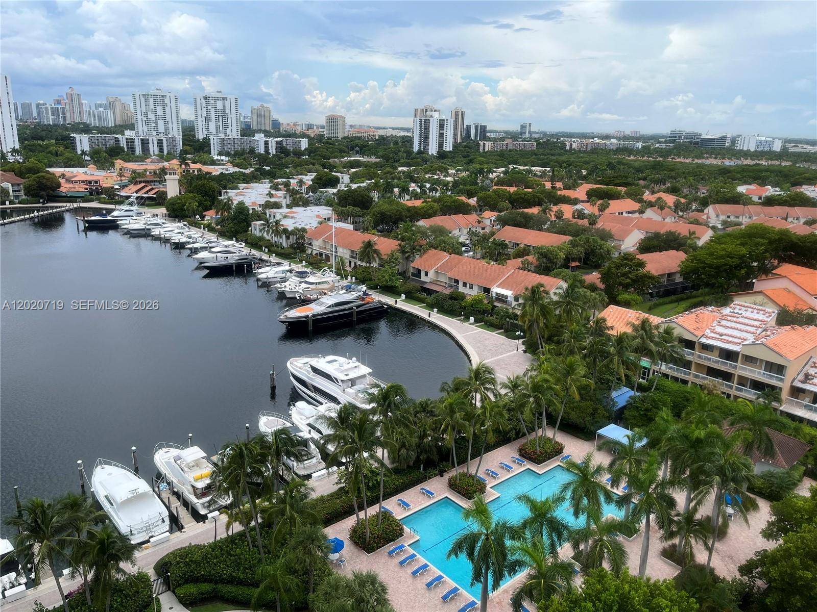 3610 Yacht Club DrAventura - Condo 5+ Stories,Condo condo unit 1511 Penthouse - picture