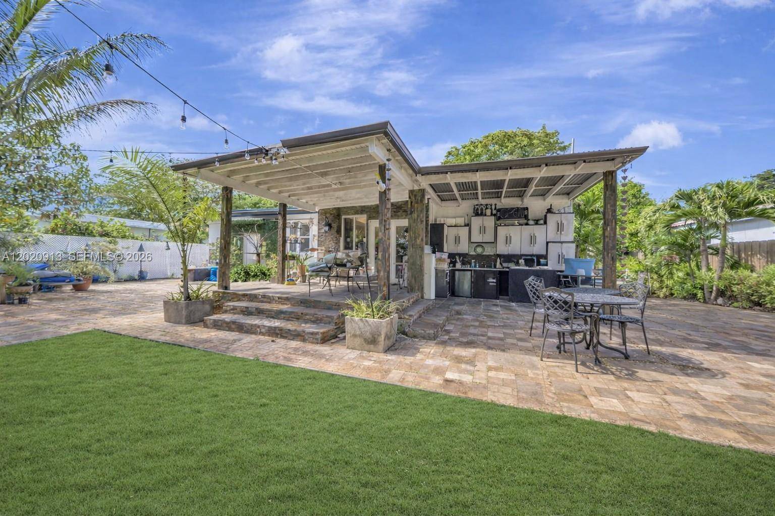 860 NE 127TH STNorth Miami - picture