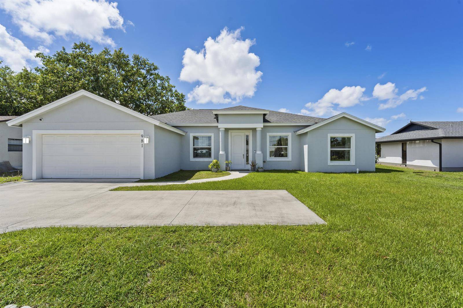 981 SW CaliforniaPort St. Lucie - picture