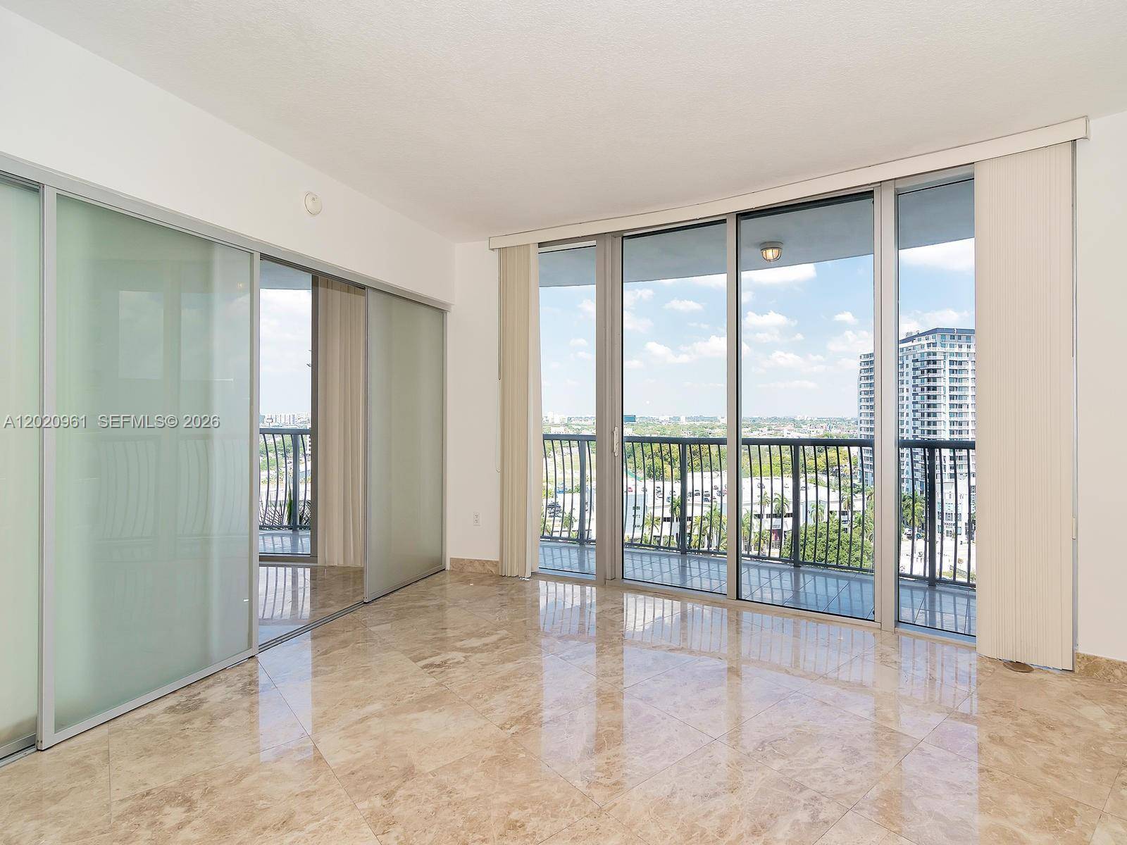 1750 N Bayshore DrMiami - Condo/Co-Op/Seasonal,Condo condo unit 1515 - picture
