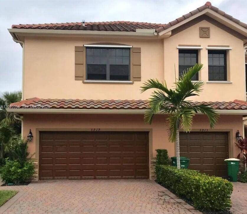 5919 NW 56th PlTamarac - picture
