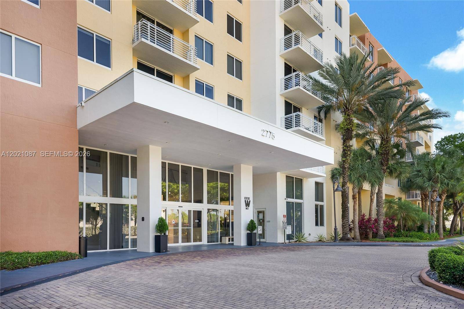 2775 NE 187th StAventura - VENTURE AT AVENTURA WEST condo unit 528 - picture