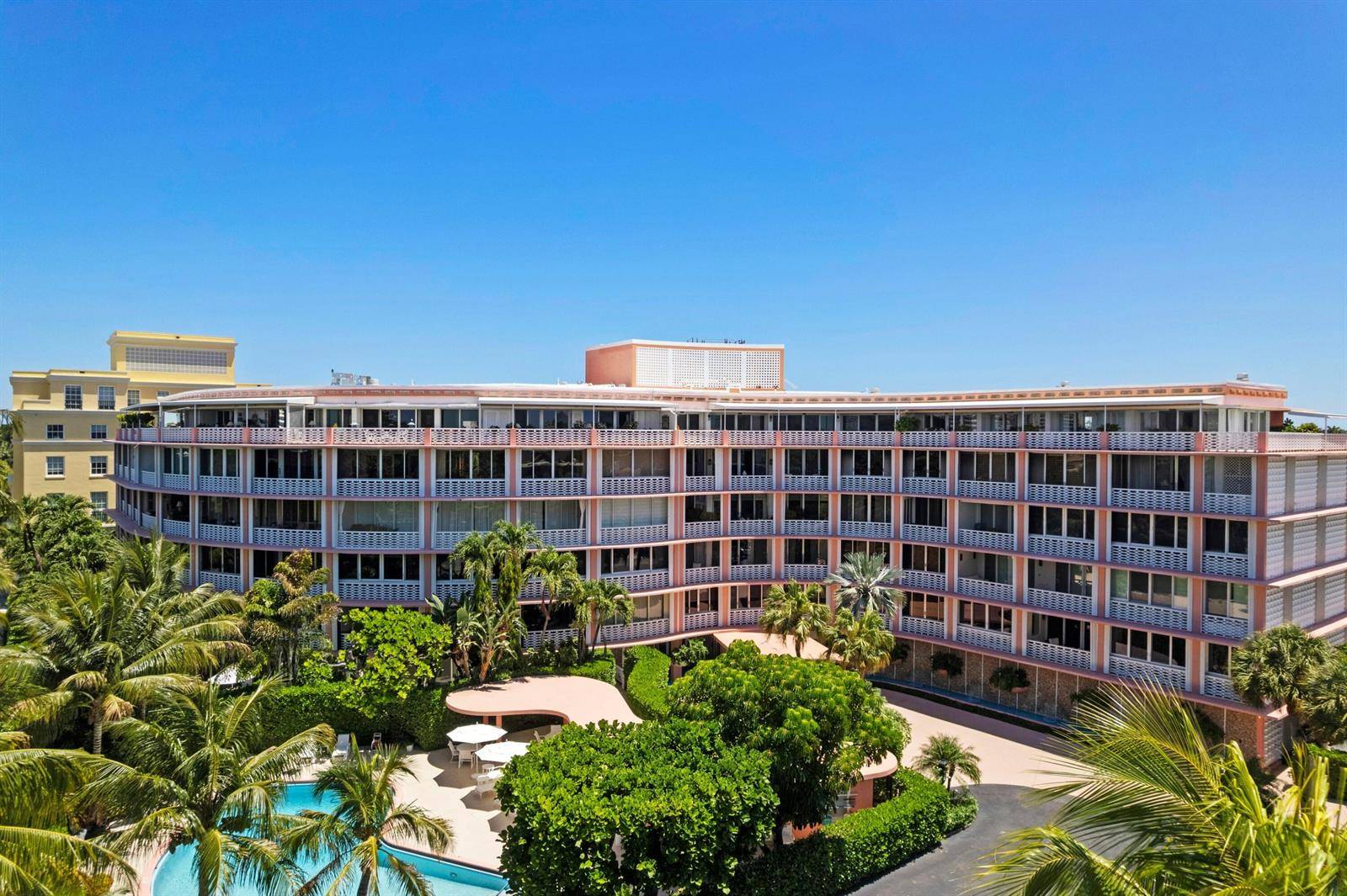 315 S LakePalm Beach - SOUTHLAKE CONDOMINIUM condo unit 1a - picture