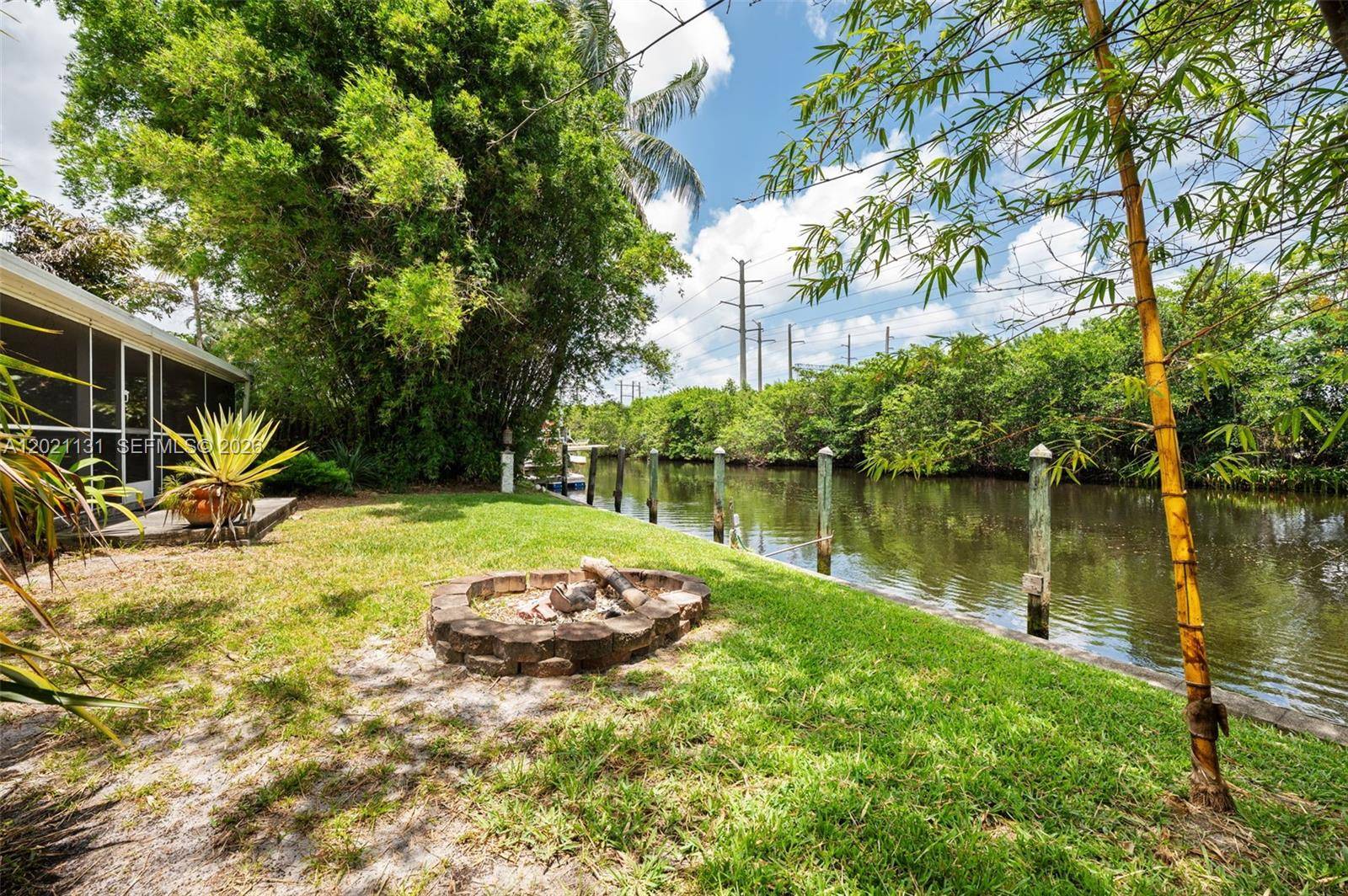 4512 SW 37th AveDania Beach - picture