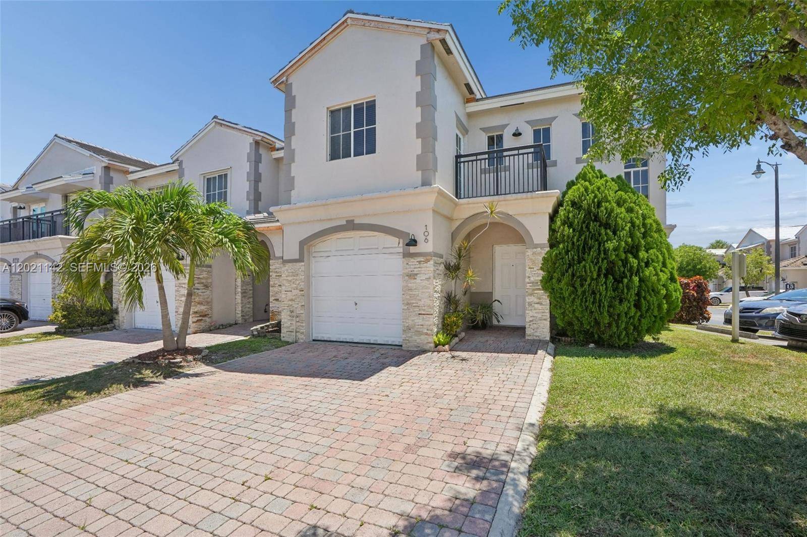 8351 SW 124th AveMiami - KENDALL VILLAGE TOWNVILLAS condo unit 106 - picture