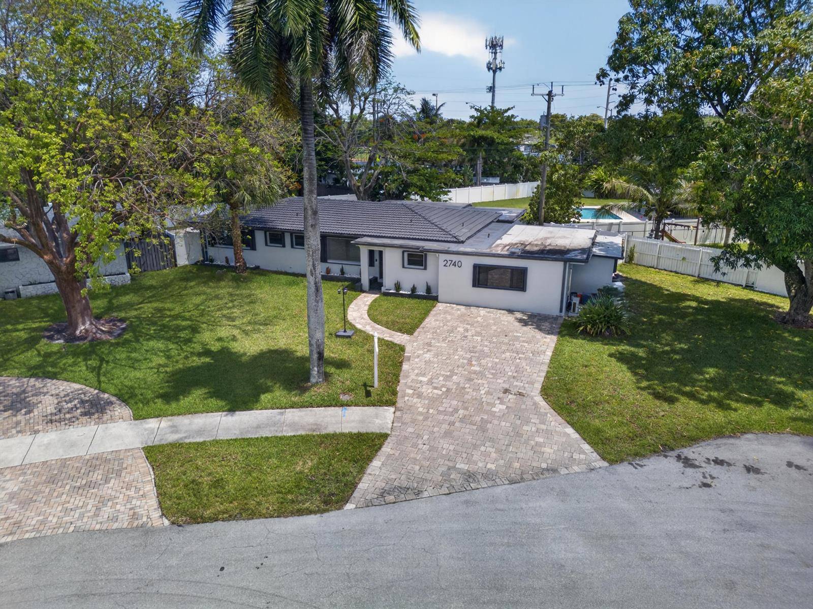 2740 NW 9thWilton Manors - picture