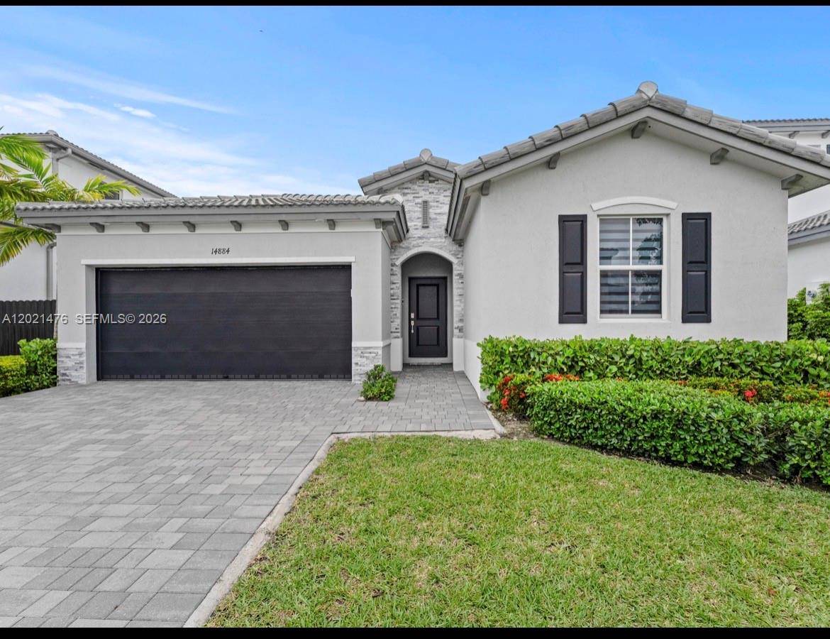 14884 SW 162nd StMiami - picture