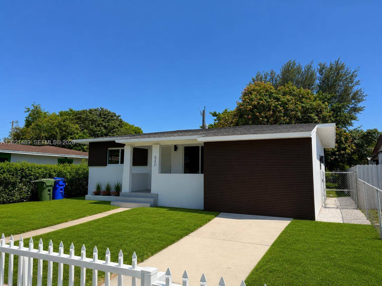 840 NW 67th StMiami - picture