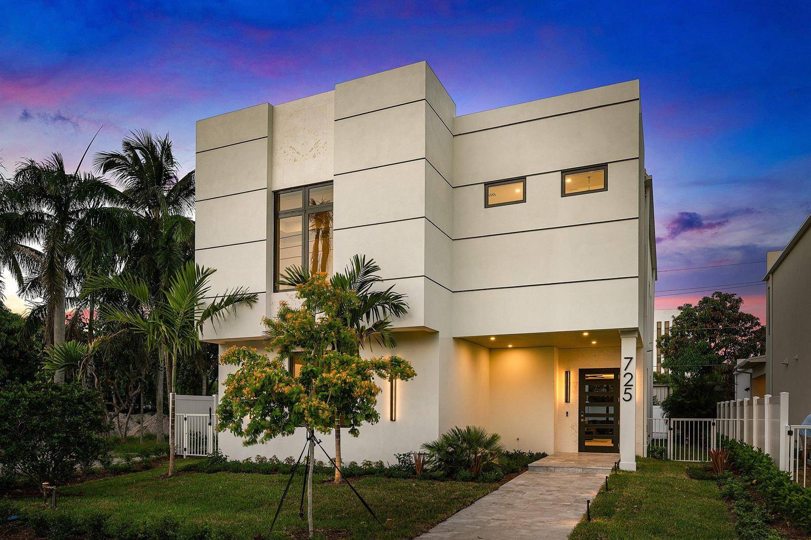 725 SE 4thDelray Beach - picture