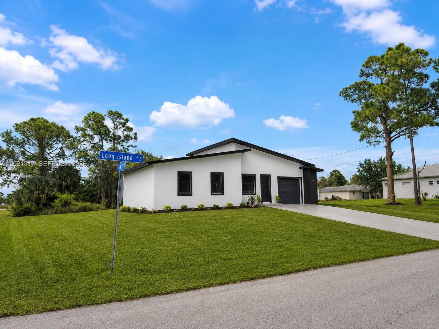 703 LONG ISLANDLehigh Acres - picture