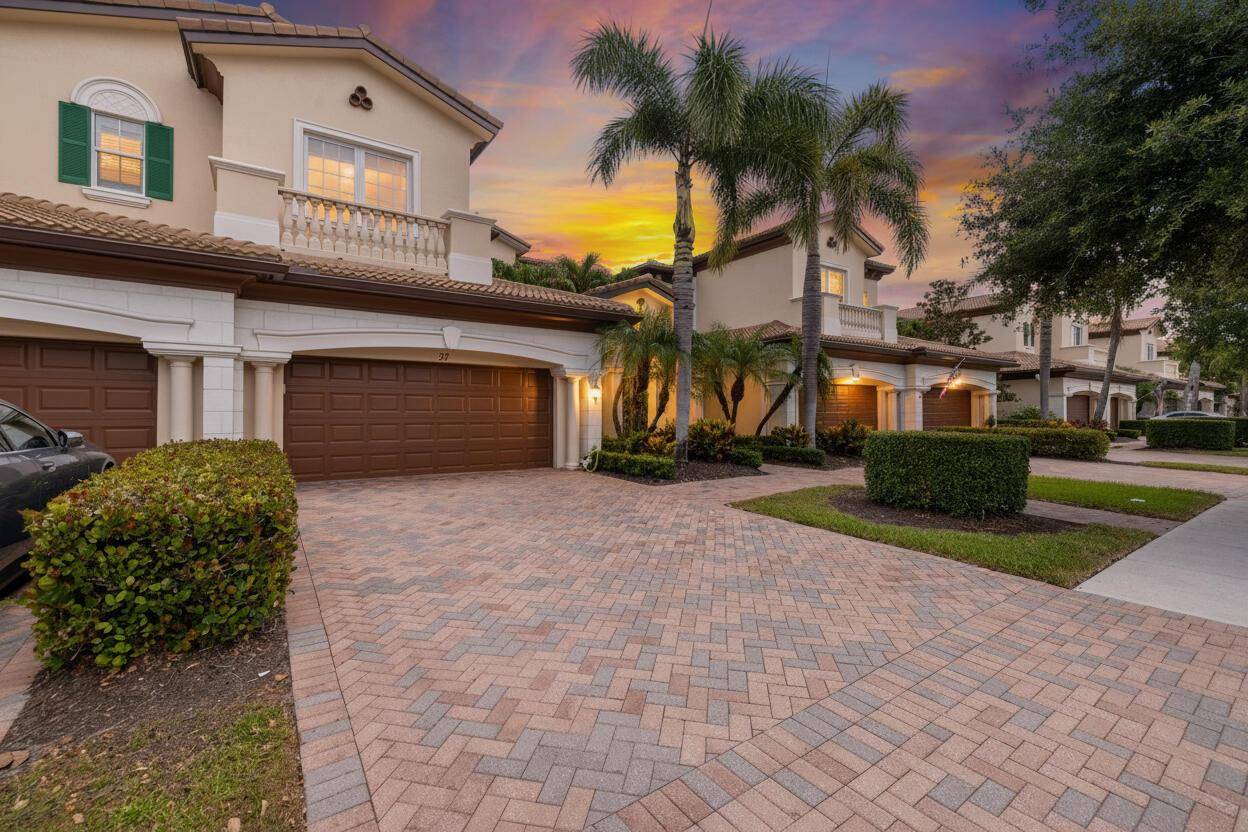 111 TresanaJupiter - Jupiter Country Club condo unit 27 - picture