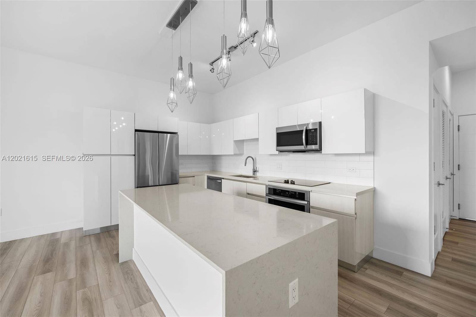 101 Diplomat PkwyHallandale Beach - Apartments-Annual,Apartment condo unit 308 - picture