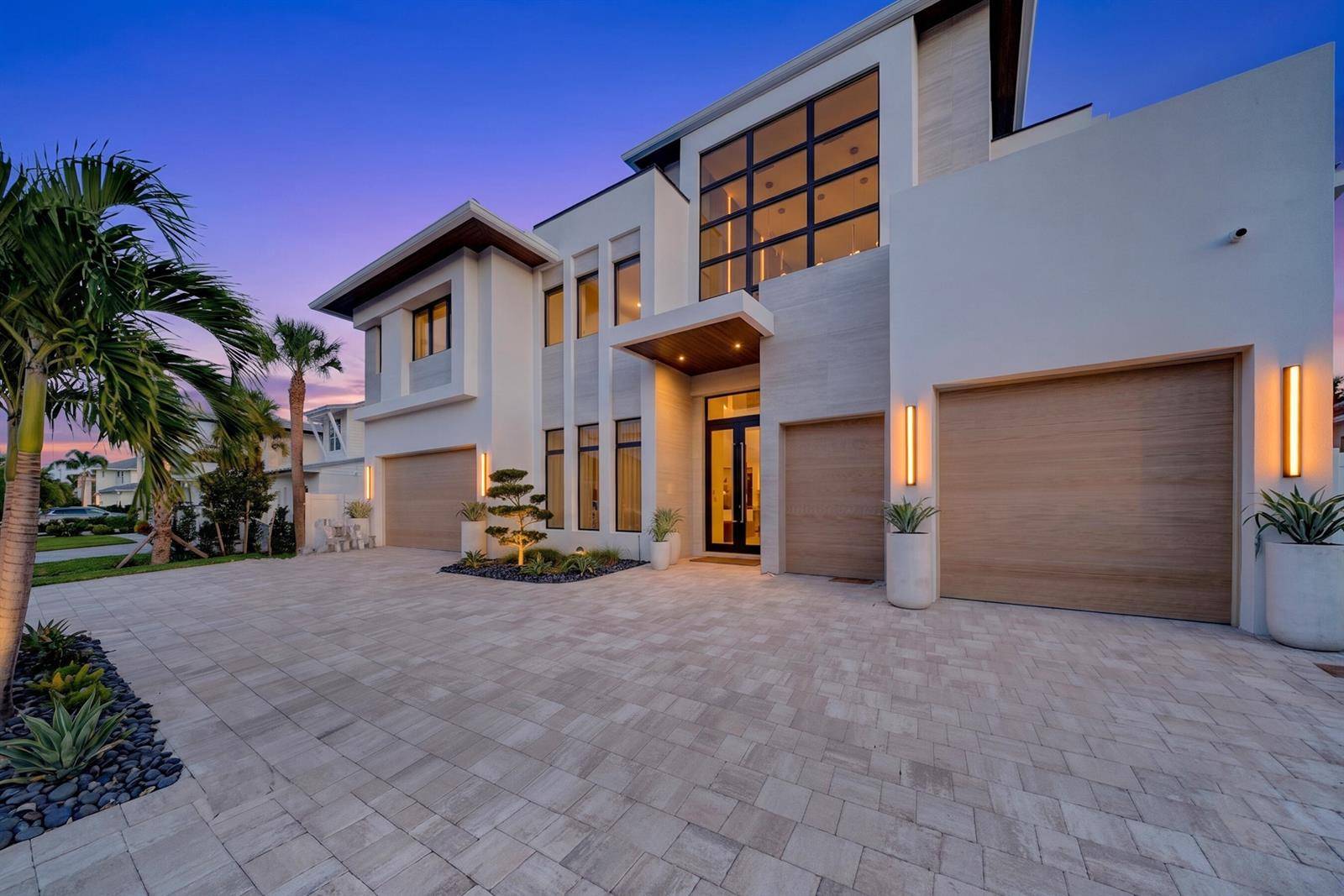 748 NE 72ndBoca Raton - picture