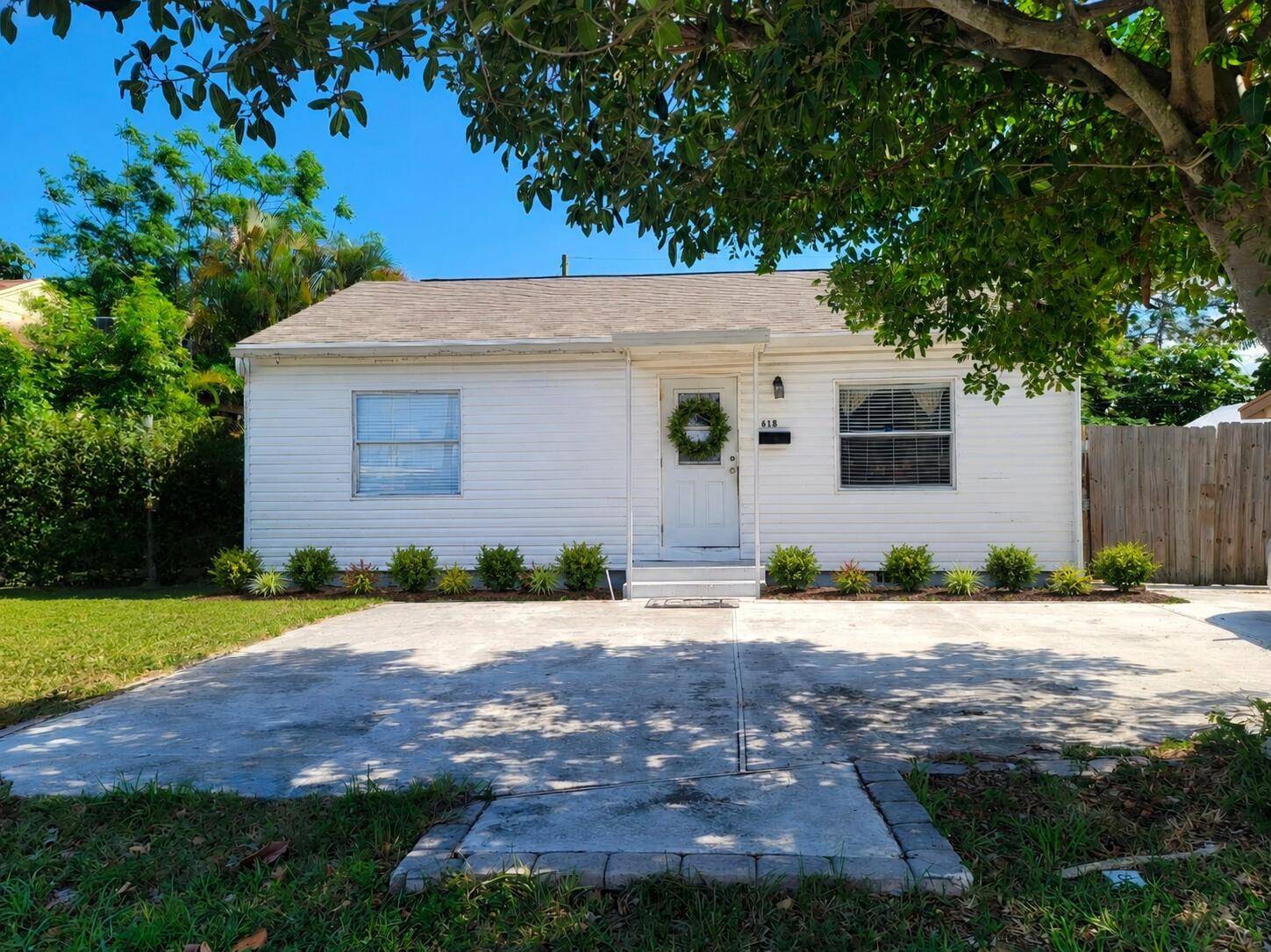 618 HunterWest Palm Beach - picture