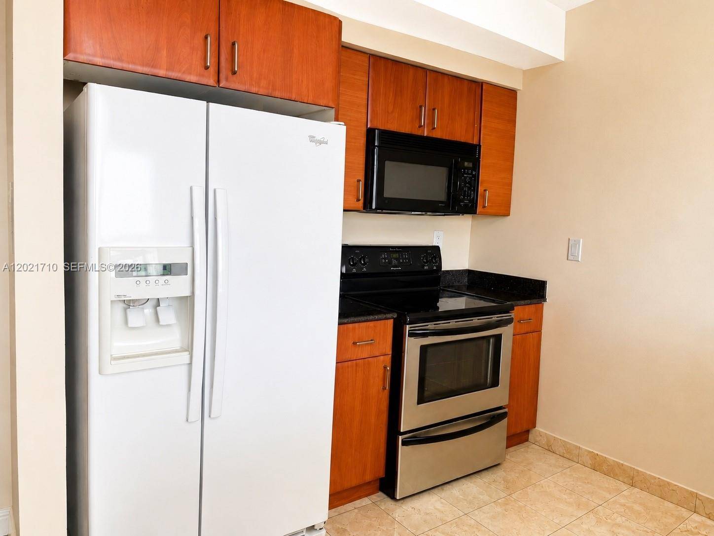 18001 Collins AveSunny Isles Beach - TRUMP INTERNATIONAL SONES condo unit 605 - picture