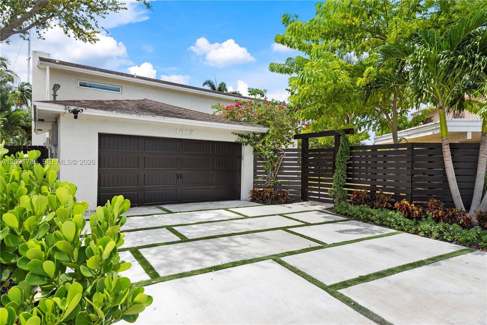 1617 SW 17th AveFort Lauderdale - picture