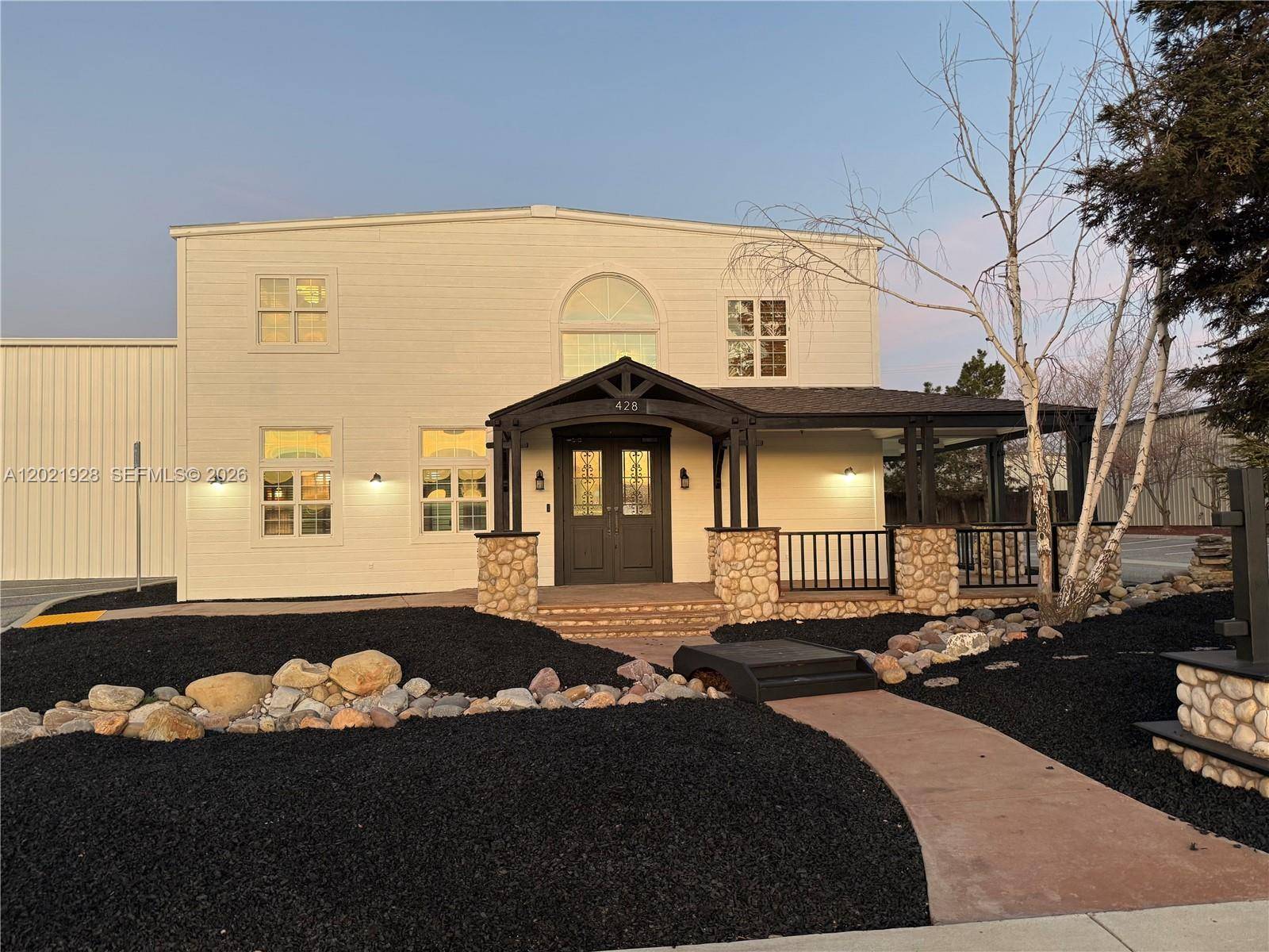 428 N Curry Street - picture