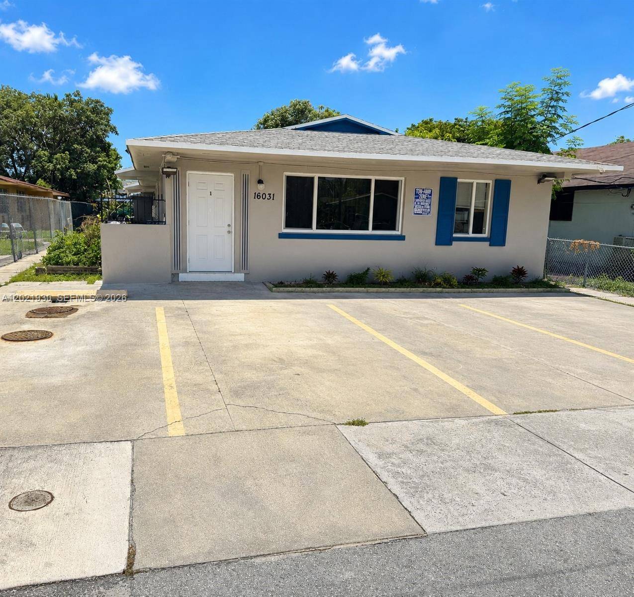16031 NE 19th PlNorth Miami Beach - picture