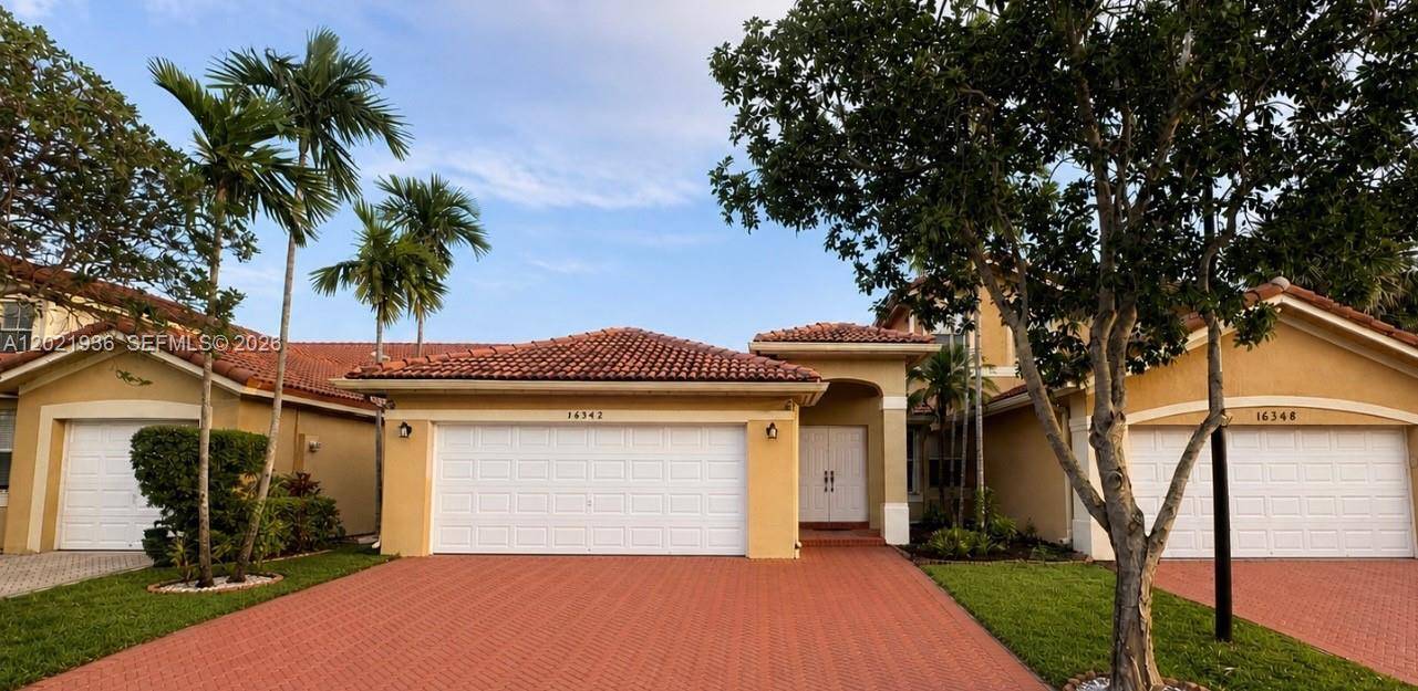 16342 SW 45th TerMiami - picture