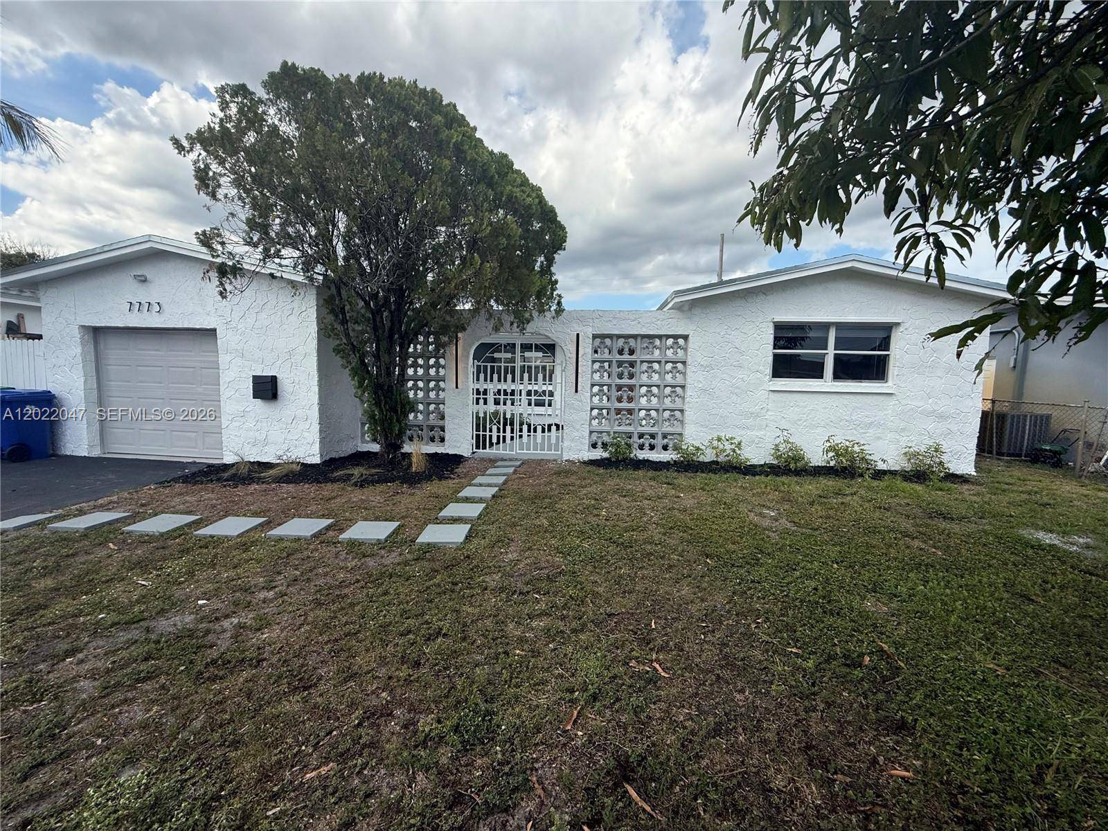 7773 Coral BlvdMiramar - picture