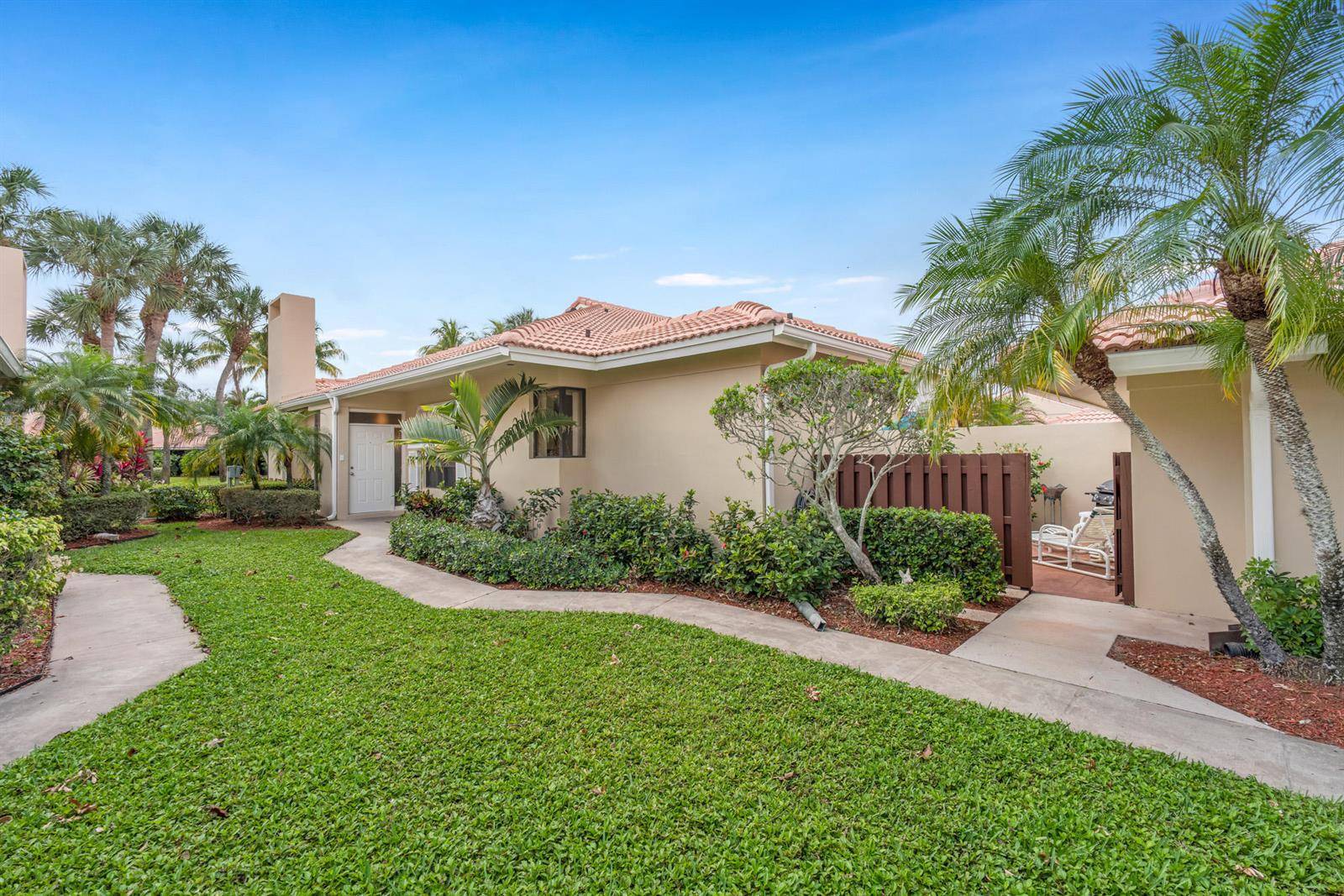 135 Old MeadowPalm Beach Gardens - picture