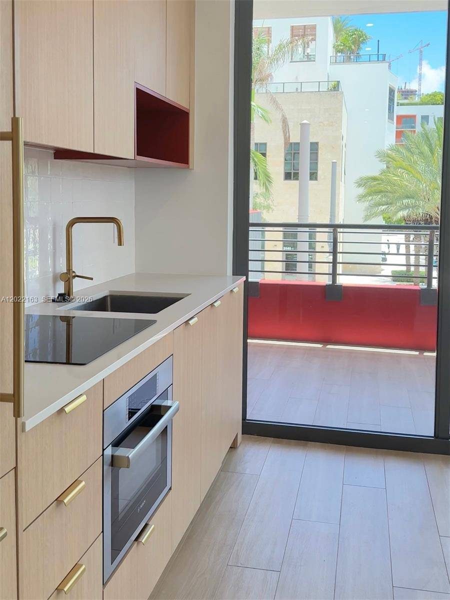 90 NE 32nd StMiami - The Standard Midtown condo unit 510 - picture