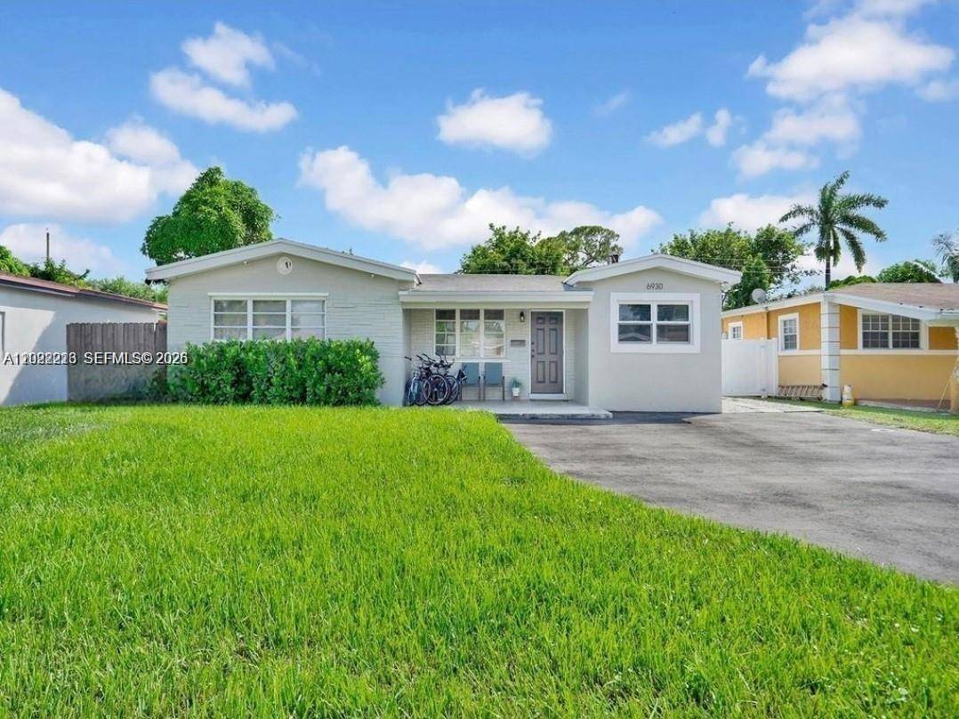 6930 SW 12th StPembroke Pines - picture