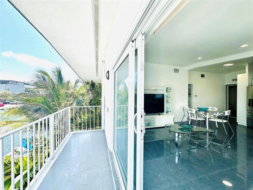 3751 NE 170th StNorth Miami Beach - Condo/Co-Op/Annual,Co-Op condo unit 4 - picture